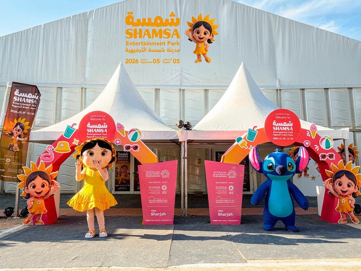 A brightly lit indoor family entertainment centre with children participating in craft workshops and playing in a game